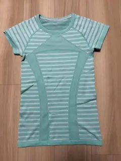 ivivva Tシャツ 半袖 サイズ8