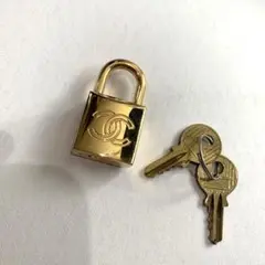 CHANEL 正規品 美品 シャネル カデナ 南京錠 ココマーク
