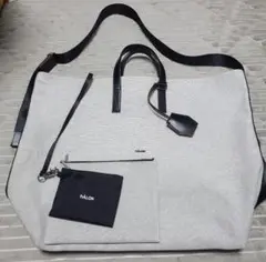 Item thumbnail for item 6e93203f-485a-4f0d-833e-1bb3c2c13a60