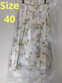 花柄スカート