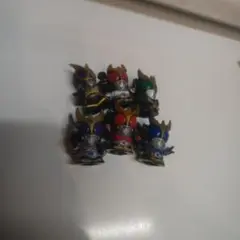 早い者勝ち☆　仮面ライダークウガ指人形　　6体セット