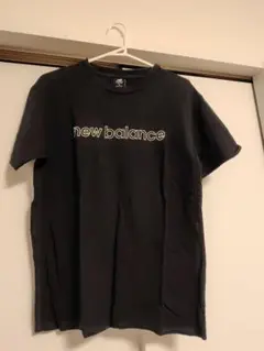 new balance ブラック Tシャツ S