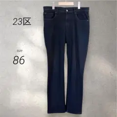 Item thumbnail for item b2c8c390-9a5b-42c4-a3eb-61d775fd6930