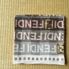 Fendi ロゴ ハンカチ シルク 約56cm