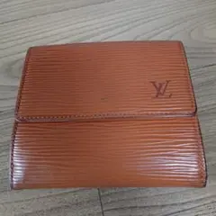 ルイヴィトン二つ折り財布 エピ