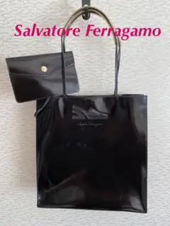 Salvatore Ferragamo サルヴァトーレ フェラガモ ポーチ付き