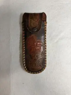 レザー製花模様ポーチ
