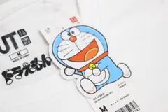 【新品】Mサイズ　ユニクロ　UNIQLO　UT　ドラえもん　胸ポケ　刺繍