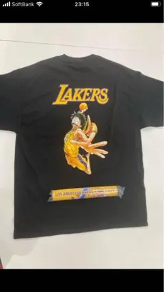 レイカーズ　ワンピース　限定　コラボ Tシャツ XL ＋ポスター　【非売品】 非売品】ONE PIECE × LAKERS コラボTシャツ & ポスター