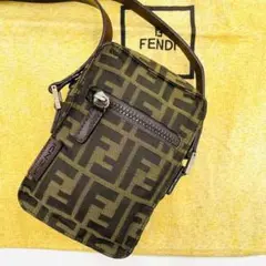✨激レア・極美品✨FENDI ショルダーバッグ ミニ 斜め掛け ズッカ柄 レザー