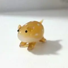 ガラス製黄色い小動物ミニチュア