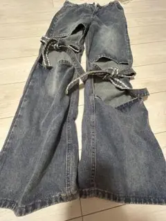 カットアウトデザイン デニムパンツ