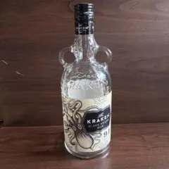 クラーケン　KPANEN  ラム酒　限定ボトル　空瓶 空き瓶 ラム酒 Krakenクラーケン 750ml - メルカリ