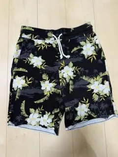 H&M フローラルショートパンツ XS
