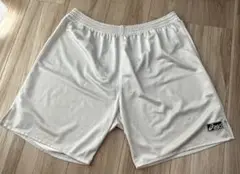 asics ホワイト／レッド　ハーフパンツ