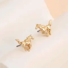 【人気】ホース　ロデオ　ゴールドピアス