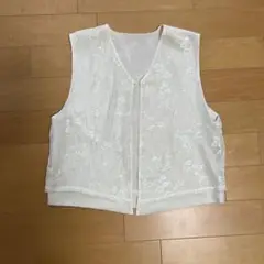 オフホワイト花柄刺繍 ノースリーブベスト　リバーシブル　最安値