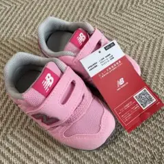 【新品未使用】New Balance ベビーシューズ ピンク