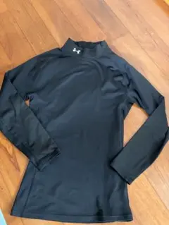 Under Armour ブラック 長袖アンダーシャツ