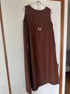 ノースリーブロングワンピース