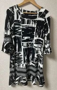bcbgmaxazria ワンピース 総柄 裏地なし フレアスリーブ 中古