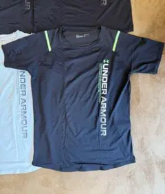 アンダーアーマー　アイソチル　Tシャツ　M