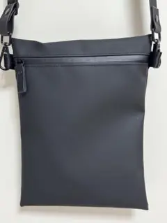 美品asoboze アソボーゼ　TOFT BOOKBAG タフトブックバッグ