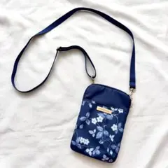 WEDGWOOD ワイルドストロベリー ネイビー スマホショルダーバッグ