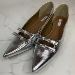 【美品】シルバーポインテッドトゥフラットシューズ