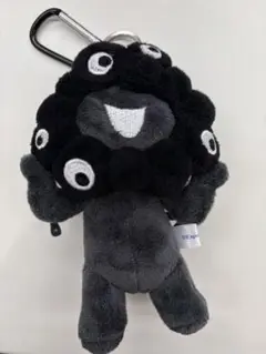 訳あり　黒ミャクミャク　カラビナ付きマスコット立ちバージョン