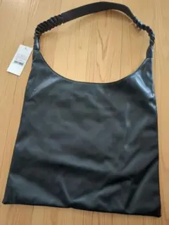 Item thumbnail for item aa1bc61f-5a85-45bf-b8f1-df144ec7ad25