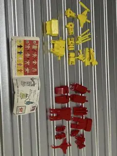 Item thumbnail for item ca511260-00d5-42fd-8cb4-90ce42ca5de7