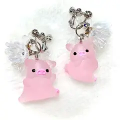 お花とブタちゃんのイヤリング❁﻿ピアス変更可