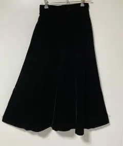◯ジュエリー　黒 ベルベット フレアスカート