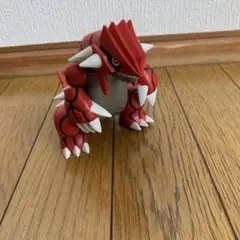 ポケモン　グラードン　完成品　フィギュア