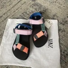 新品未使用　ZARA マルチカラー ストラップサンダル 33 21cm