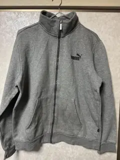 【早い者勝ち】PUMAフルジップ トレーナー！