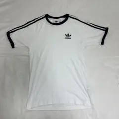 adidas ラインTシャツ