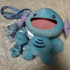 【海外限定】ウパー ぬいぐるみ バッグ キーホルダー バッジ 2025年最新】ウパーショルダーバッグの人気アイテム - メルカリ