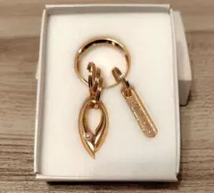 Item thumbnail for item 82cc2047-c5c7-40f6-8e56-7c64e7a2155d