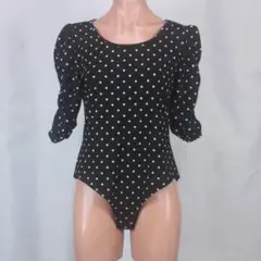 H&M 水玉模様パフスリーブボディスーツ