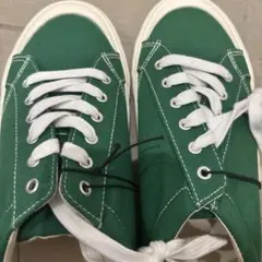 緑 スニーカー CONVERSE似