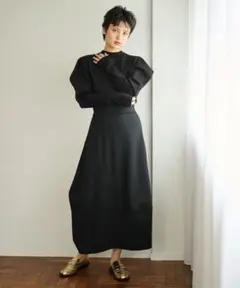 新品タグ付き✨️#Newans 亀恭子さん　ラウンドステッチスカート ホワイト