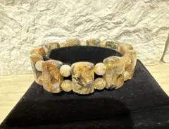 Item thumbnail for item 810bac68-36f3-4e39-ba71-793f729c43de