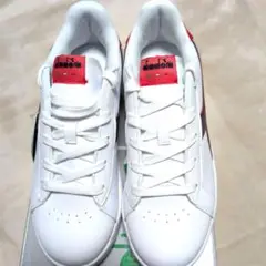 【新品】diadora ディアドラ スニーカー　サイズ23cm