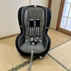 希少　ジュニアシート VW フォルクスワーゲン ISOFIX チャイルドシート フォルクスワーゲン ISOFIX チャイルドシート グレー ジュニア