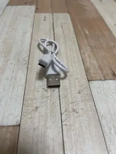 USB-A to Micro USBケーブル ホワイト