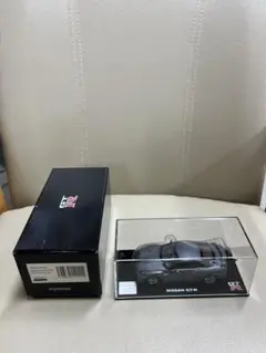 Nissan GT-R 1/43スケール ミニカー グレー