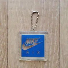 NIKE　アクリルキーホルダー　ストラップ