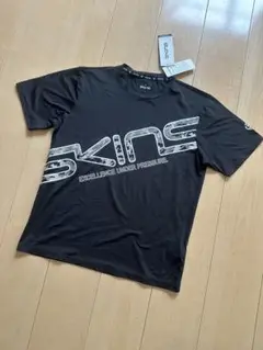 【SKINS】新品未使用未開封 スキンズ　ロングスリーブTシャツ　サイズ：XS SKINSの通販ならホッケープロショップ｜ホッケープロショップ